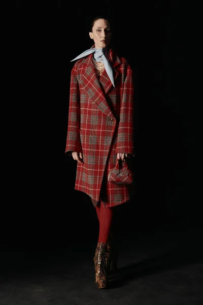 Look 32